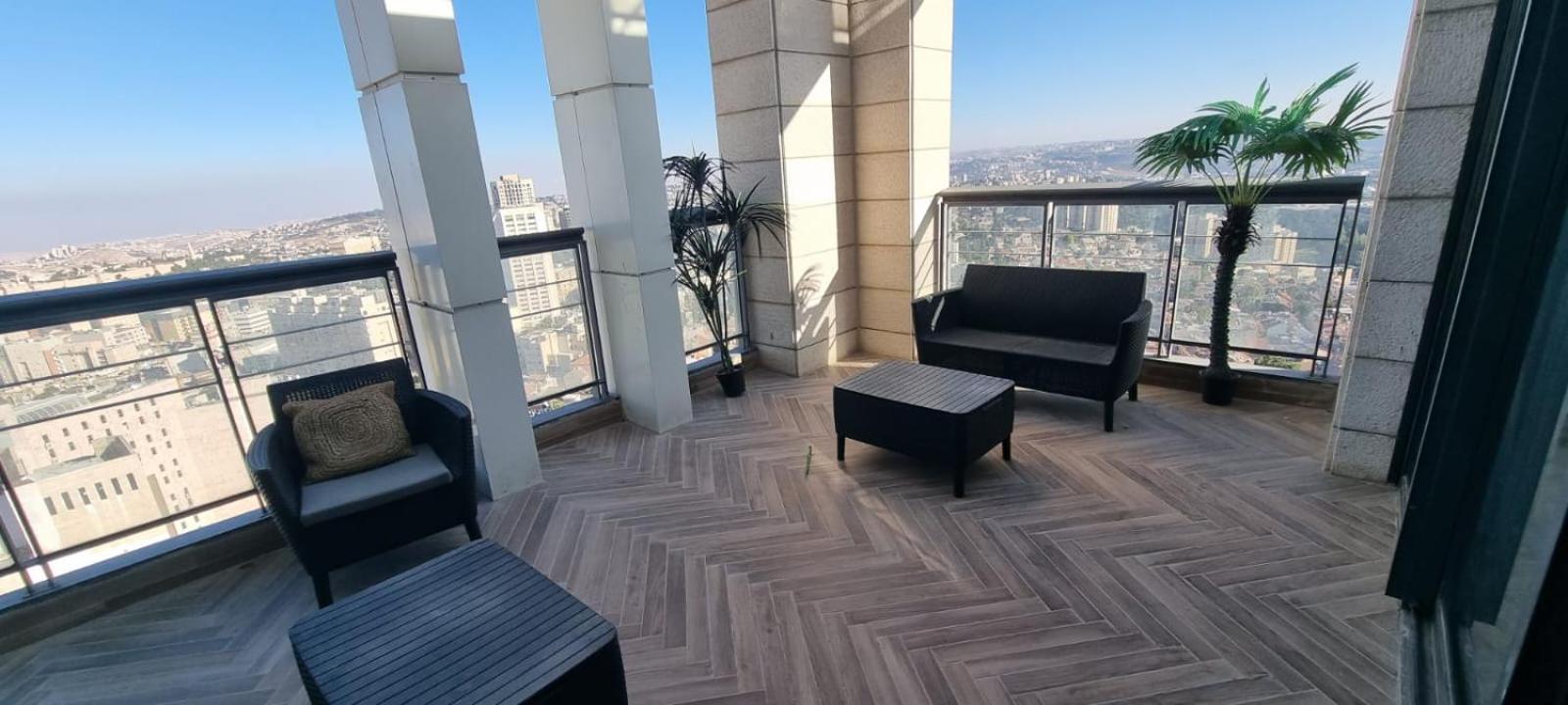 Jtower Royal Suites - The Penthouse - Alefimmoed Baitulmaqdis Luaran gambar